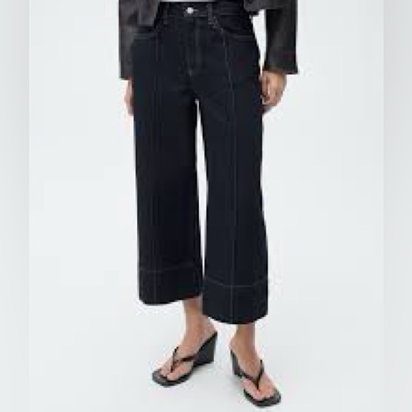 ZARA Wide Leg Cropped Jeans with Seam Detail and Contrast Stitching - Picture 3 of 14